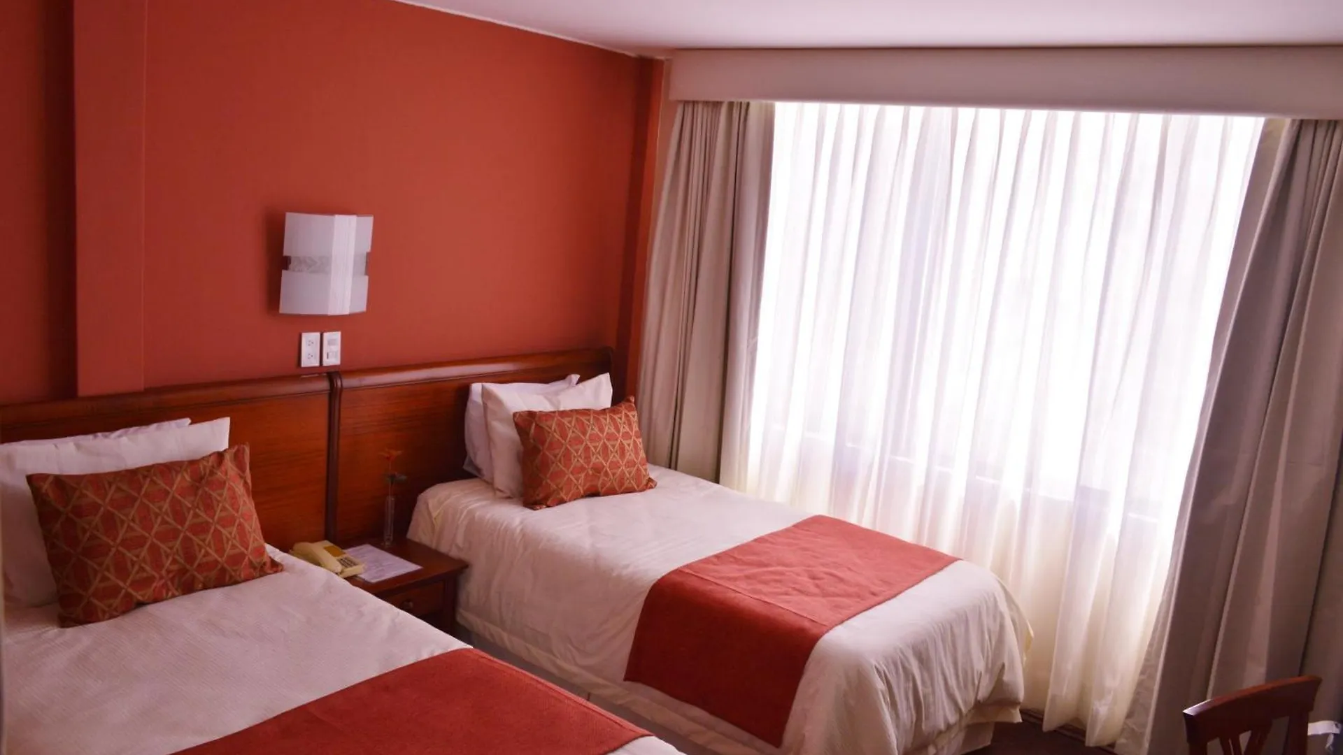 *** Hotel La Carolina Inn Quito Ecuador